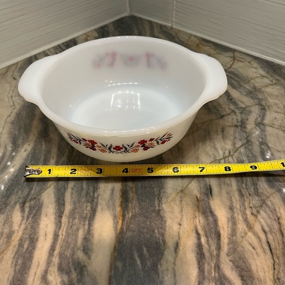 Vintage Fire King Primrose Casserole Dish No Lid Small Chip Under Rim 1 Quart - Picture 6 of 9